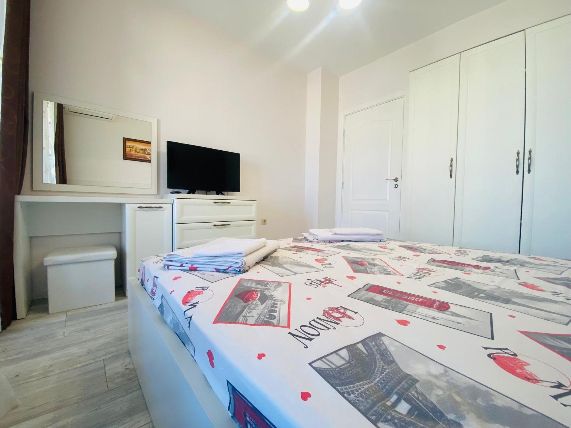 1Bd Ap In La Mer Complex Private Beach And Pool Goldstrand Exterior foto